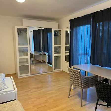 Lejlighed Modern Near Frankfurt Bitte Nur Ueber Air-bnb Buchen -perfect Location *
