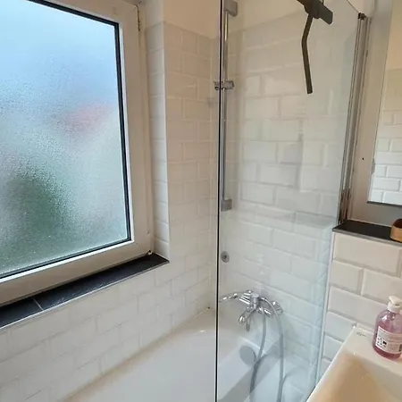 Modern Near Frankfurt Bitte Nur Ueber Air-bnb Buchen -perfect Location