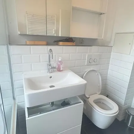 Lejlighed Modern Near Frankfurt Bitte Nur Ueber Air-bnb Buchen -perfect Location